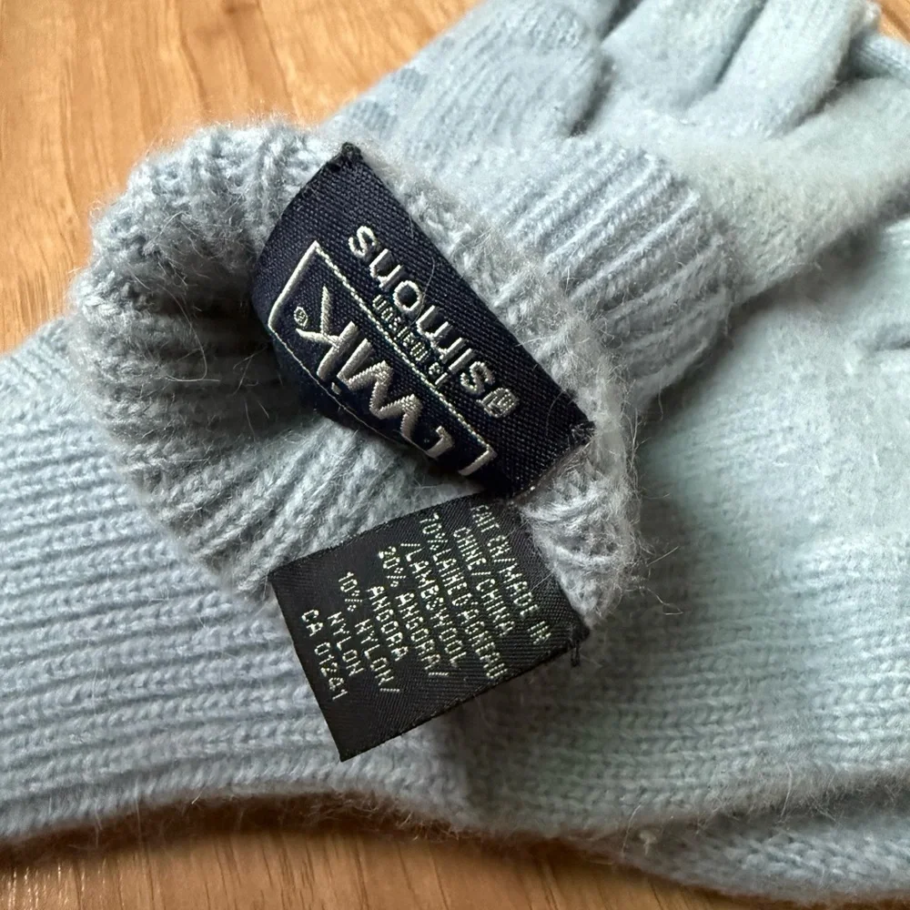 twik Light Blue Knit Gloves and Beanie Set